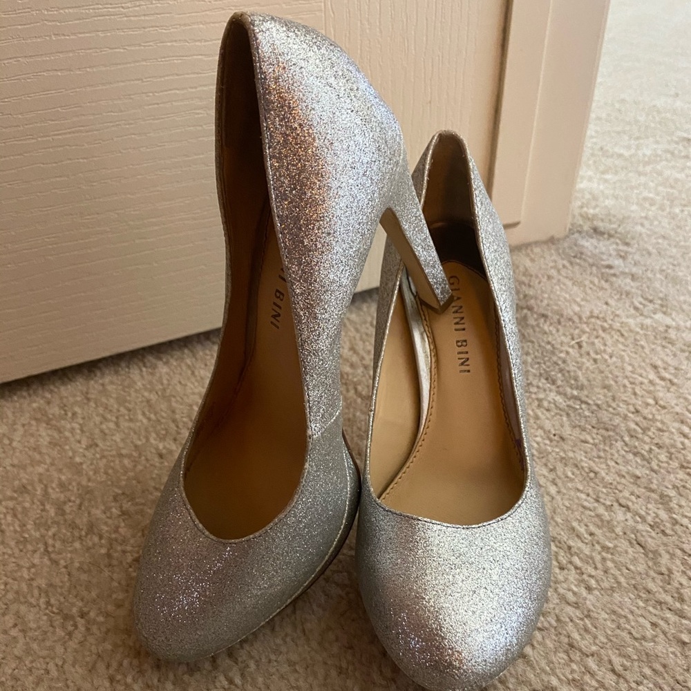 Gianni Bini silver heels
